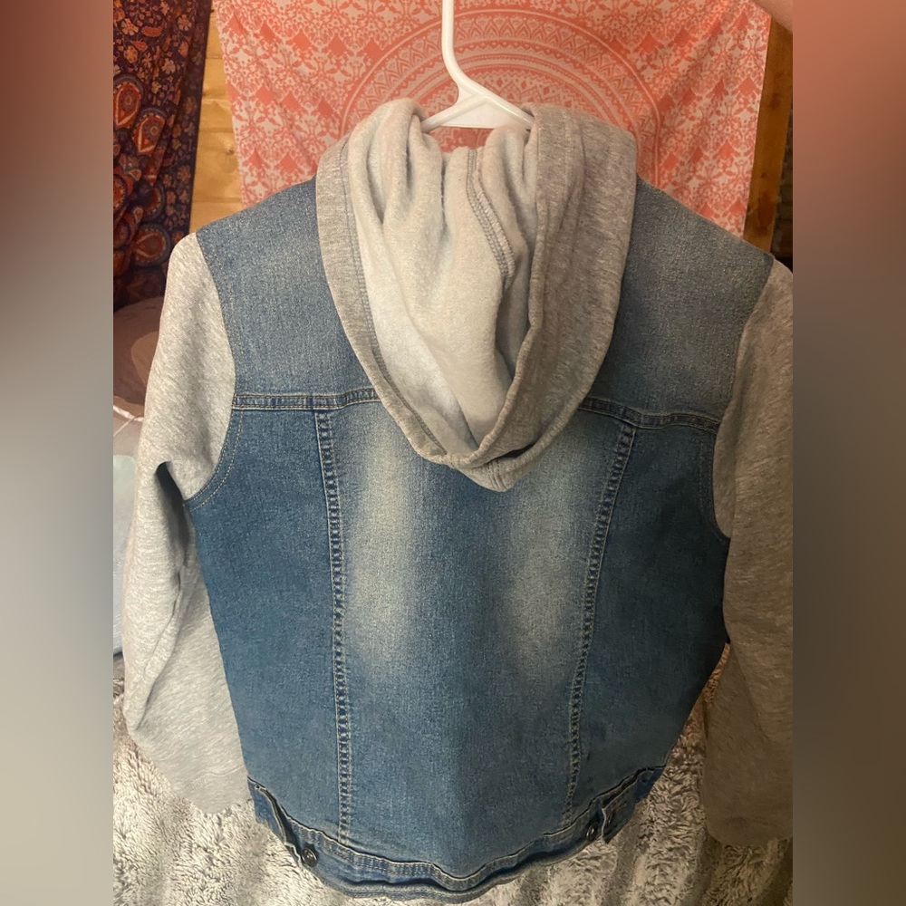 Jean Jacket - Picture 2 of 3